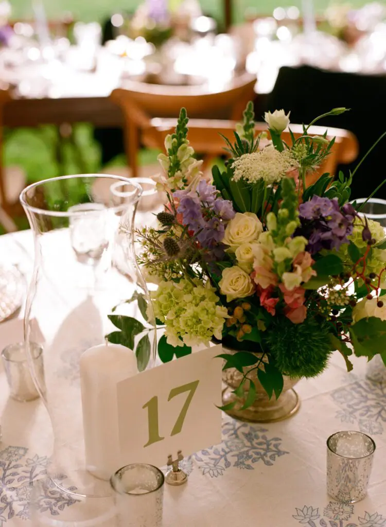 Floral decorations amplify the beauty of the table