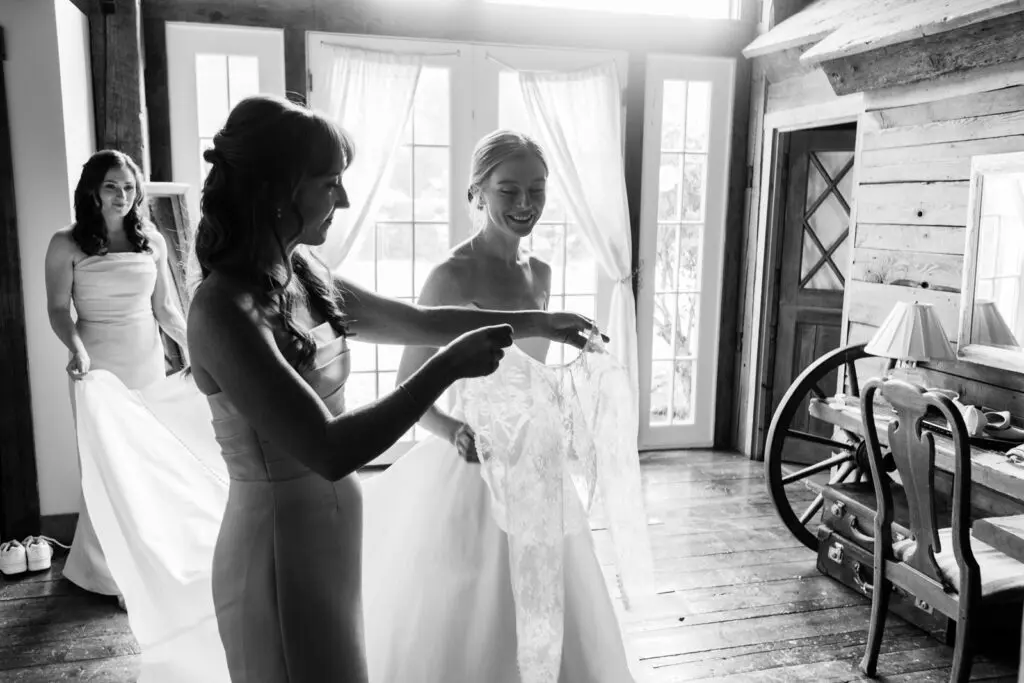 Girls preparing bride for wedding